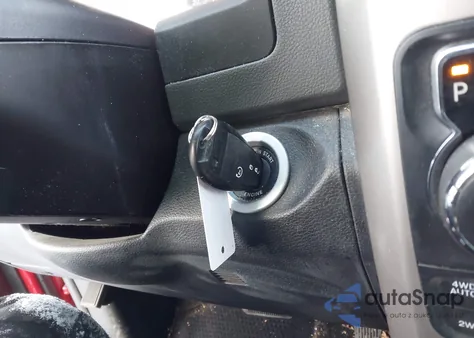 2017 Ram 1500 Big Horn 4X4 5'7 Box z USA, uszkodzony, nr VIN 3C6RR7LT7HG668856